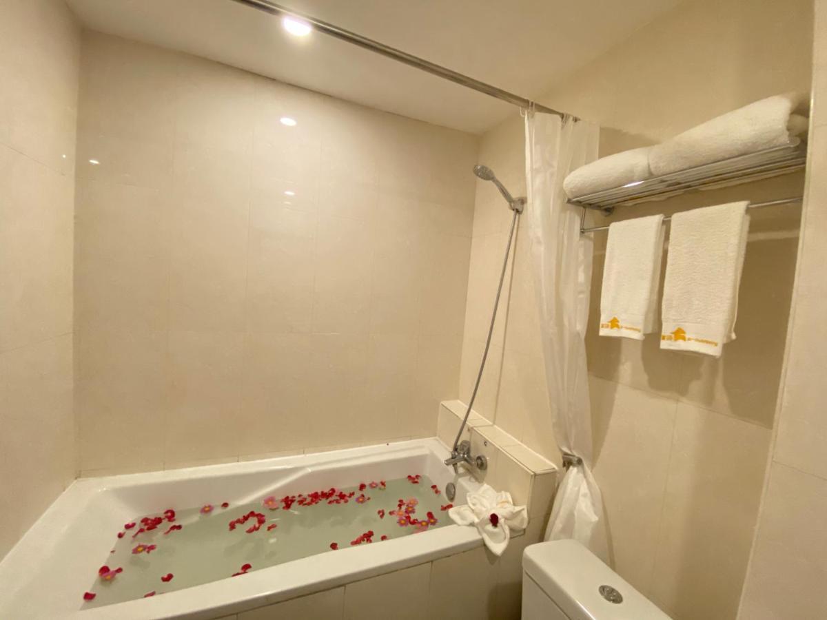E-outfitting Golden Country Hotel Mandalay